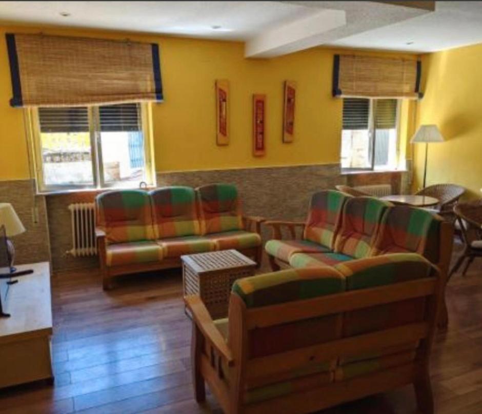 Hostal Casa Chore Hinojosa de Duero エクステリア 写真